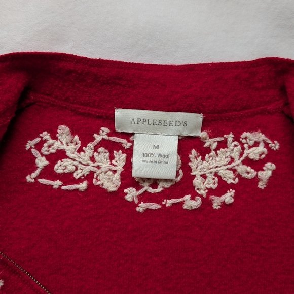 Vintage Appleseed's Women's Red Cardigan 100% Wool Embroidered Feminine Size M - Picture 9 of 14